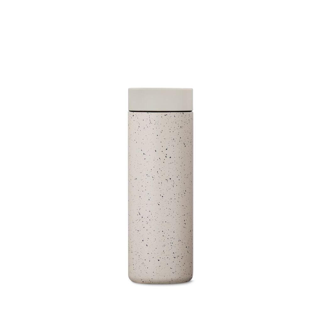 360-traveler-y8 WebPDP-16oz_360_Traveler_Desert_Tan_Speckle_Studio__TRV1SV16224_Back.jpg