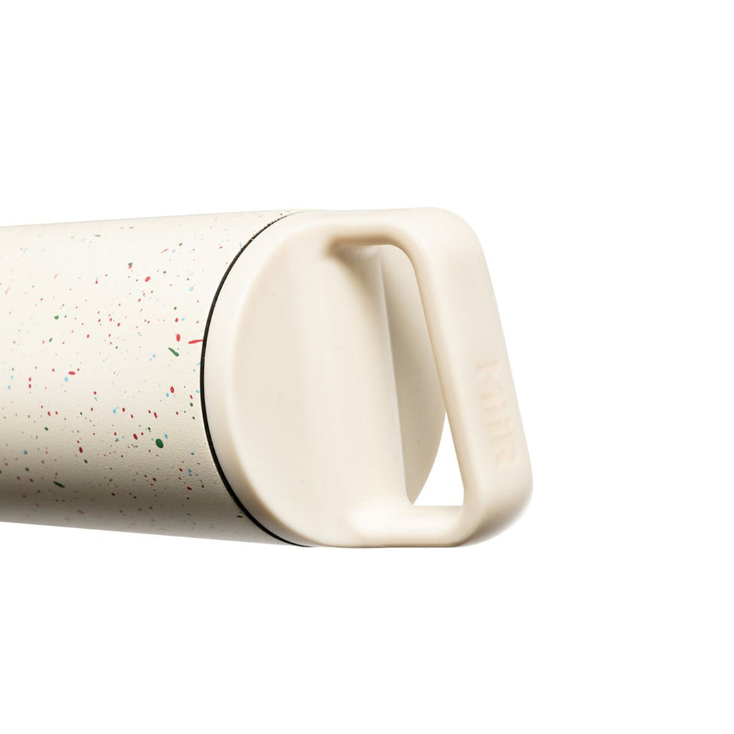 wide-mouth-n3 WebPDP-20oz_Wide_Mouth_Bottle_Party__WMB2SV20230_x2Studio_45deg.jpg