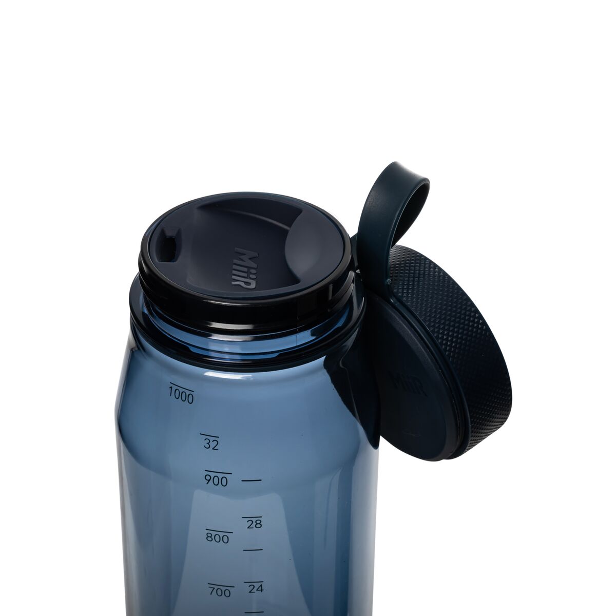 everywhere-bottle-x7 WebPDP-33oz_Everywhere_Bottle_TidalBlue__EWB1PN32215_X2Studio_TetherTwist.jpg